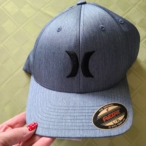 👀50% OFF🧢 NWT‼️ Hurley brand Flexfit Baseball Hat